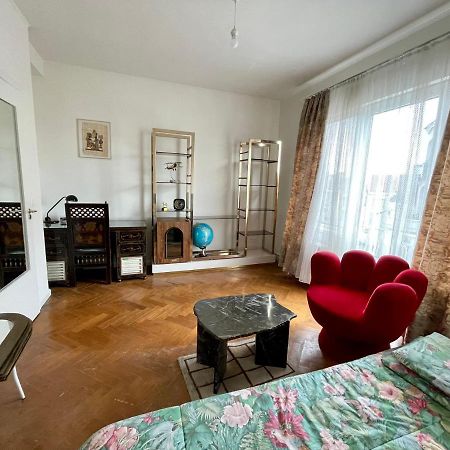 Superbe Appartement Duplex Avec Jacuzzi Bruselas Exterior foto